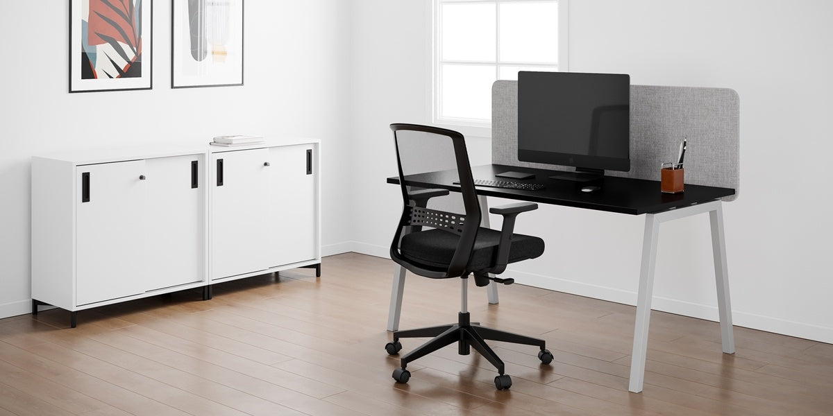 Skrivbord, rektangulärt, A-stativ, björk, Offix